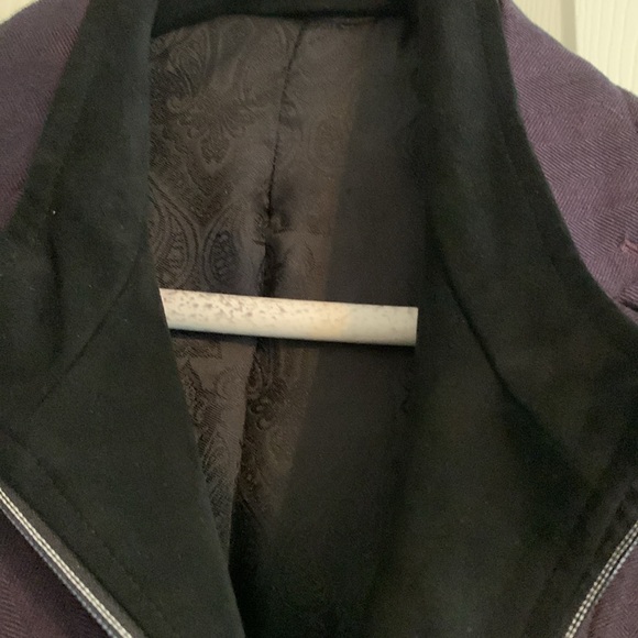 Beautiful men’s Robert Graham jacket with gorgeous lining. Worn once. - Picture 3 of 4